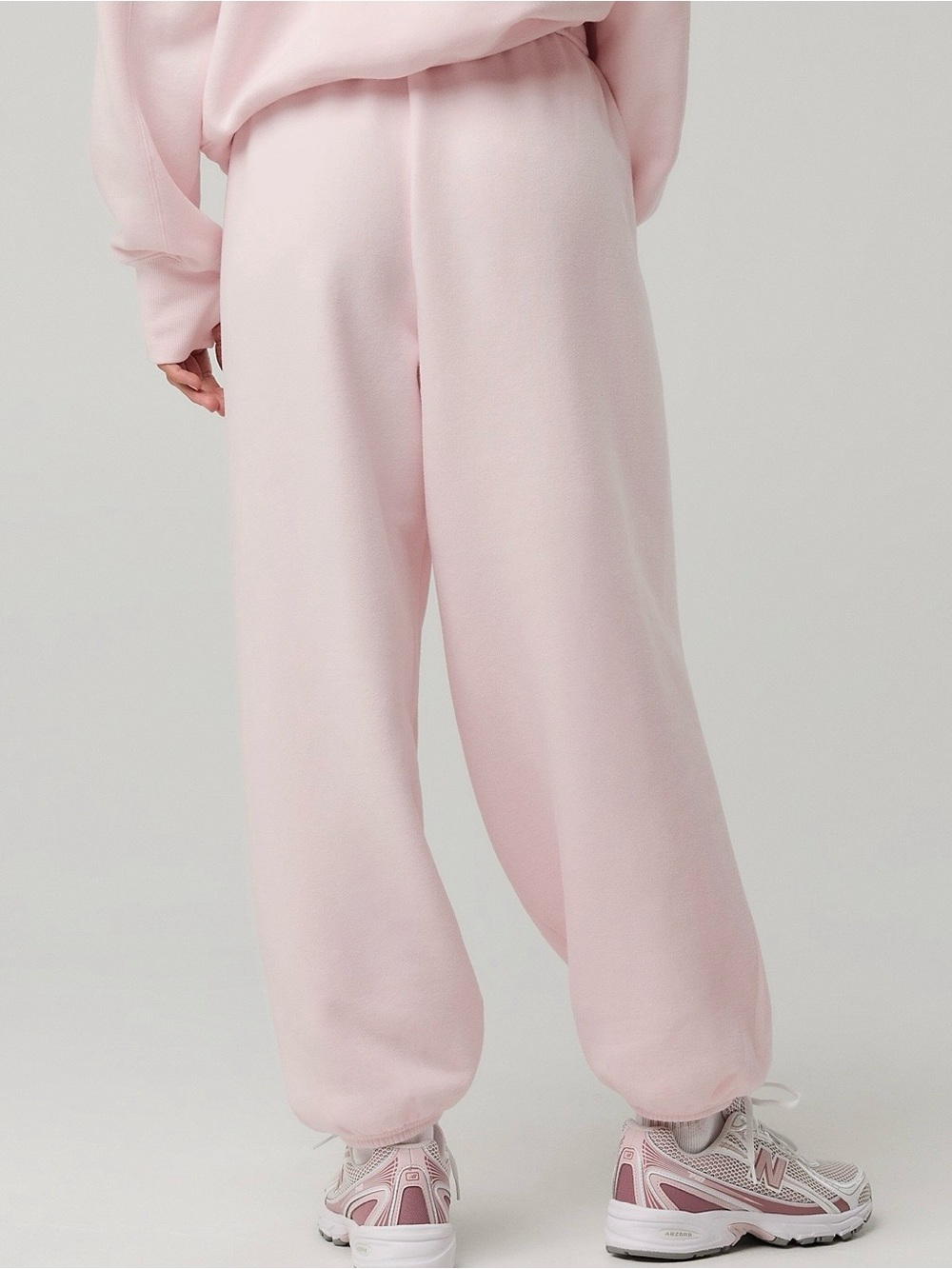 OFFLINE By Aerie Cloud
Fleece Baggy Jogger BIN#32 - Picture 2 of 8